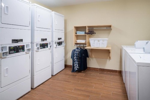 TownePlace Suites Los Angeles LAX Manhattan Beach - image 9