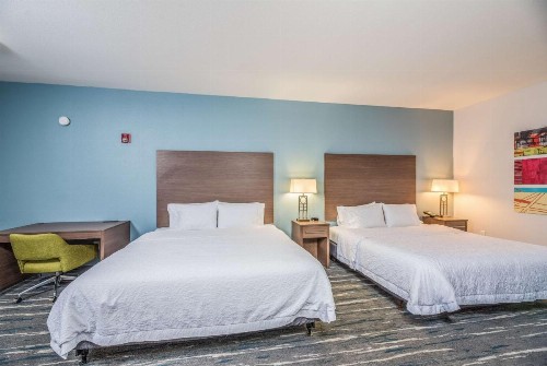 Hampton Inn Oakland-Hayward - image 10