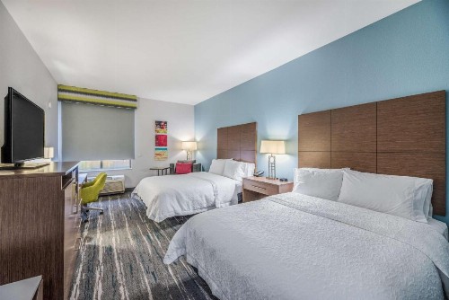 Hampton Inn Oakland-Hayward - image 20