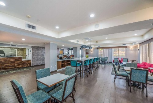 Hampton Inn Oakland-Hayward - image 32