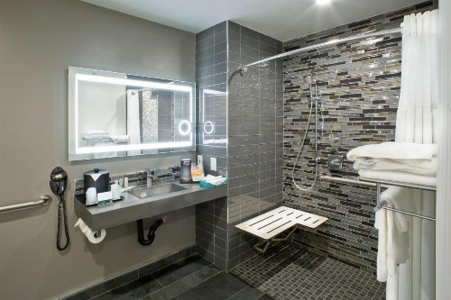 Quality Inn Hayward - image 22