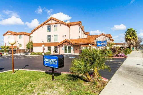 Rodeway Inn & Suites Hayward - image 3
