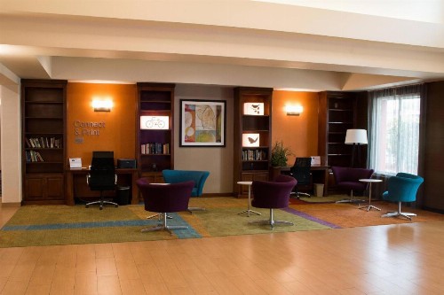 Fairfield Inn & Suites Oakland Hayward - image 14