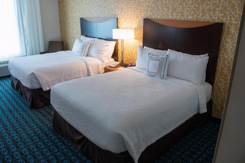 Fairfield Inn & Suites Oakland Hayward - image 5