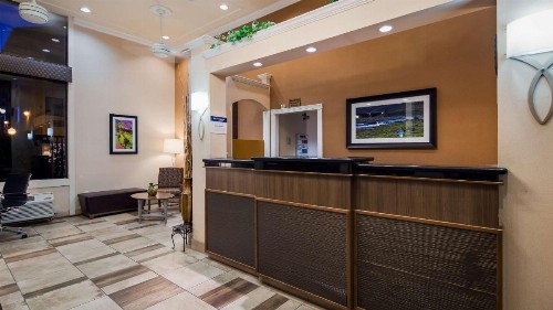 Best Western PLUS Inn of Hayward - image 2