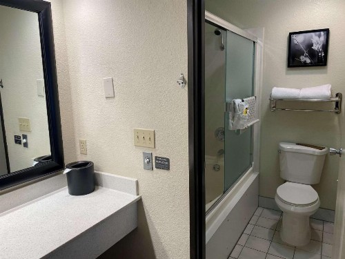 Best Western PLUS Inn of Hayward - image 20