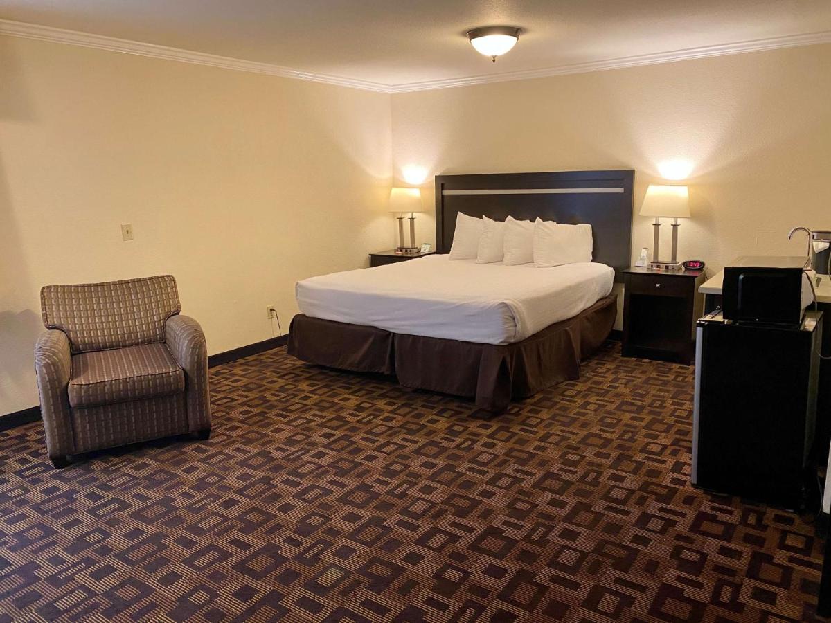 Best Western PLUS Inn of Hayward - image 6