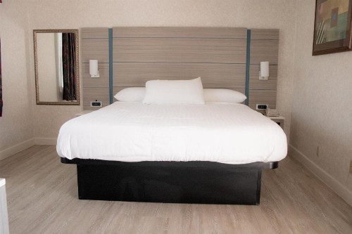 Discovery Inn