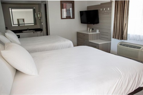 Discovery Inn - image 2