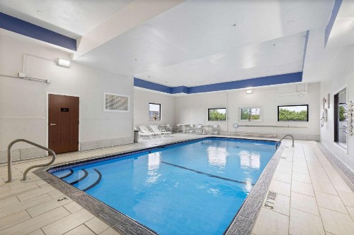 Comfort Inn & Suites Hazelwood - St Louis Hazelwood - image 18