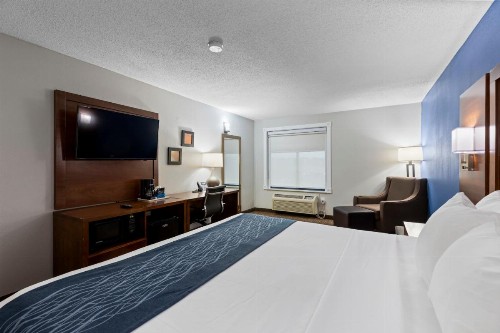Comfort Inn & Suites Hazelwood - St Louis Hazelwood - image 28