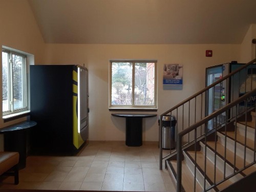 Host Inn and Suites - image 5