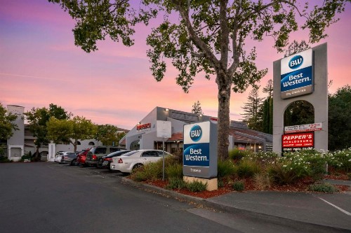 Best Western Dry Creek Inn - image 15