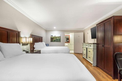 Best Western Dry Creek Inn - image 27