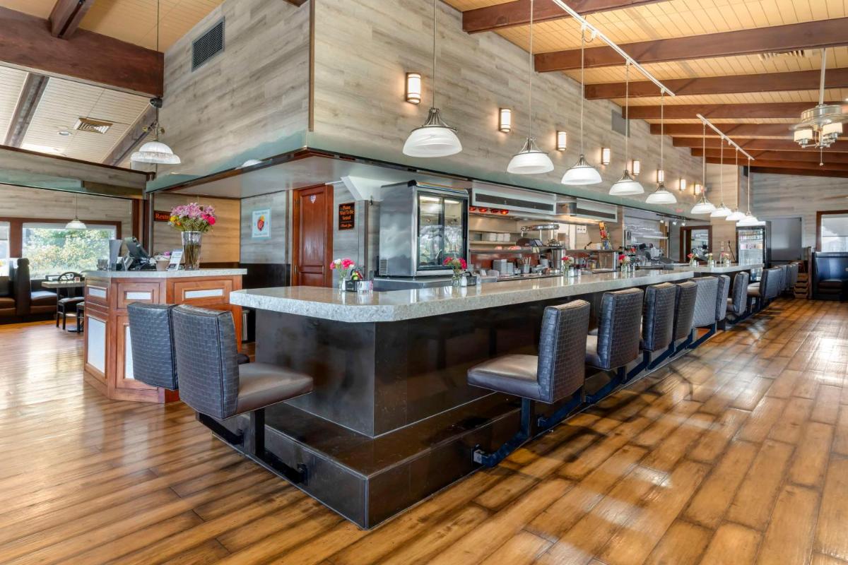 Best Western Dry Creek Inn - image 3