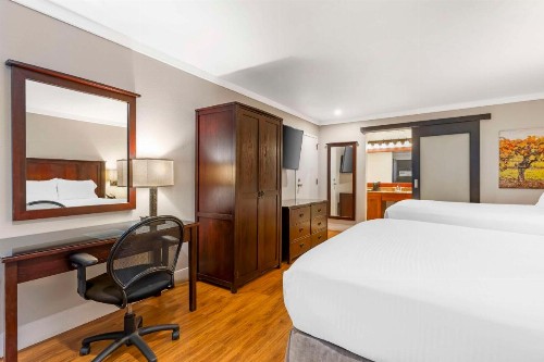 Best Western Dry Creek Inn - image 37