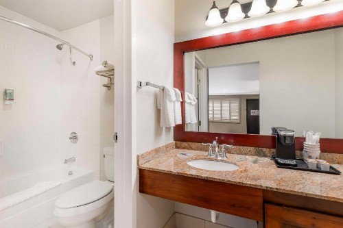 Best Western Dry Creek Inn - image 47
