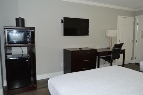 Fairview Inn & Suites - image 29
