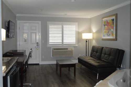 Fairview Inn & Suites - image 30