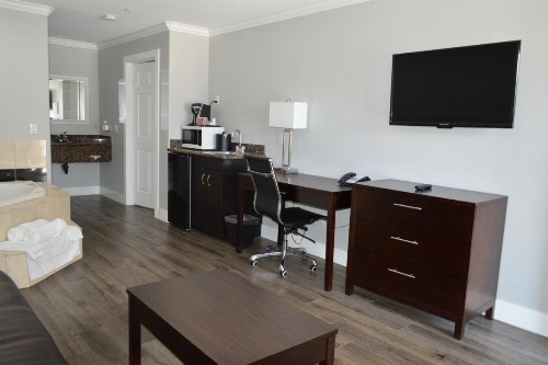 Fairview Inn & Suites - image 33