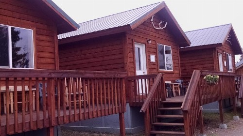Alaskan Spruce Cabins - image 29