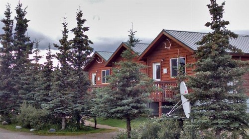 Alaskan Spruce Cabins - image 39