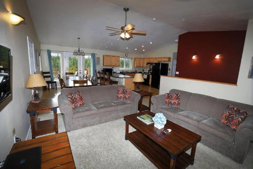 Private Home at Denali - image 3