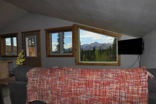Denali Luxury King Studio Suite w/all amentities and Spectacular Views - image 2