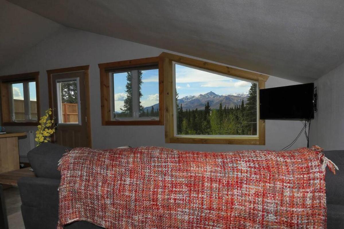 Denali Luxury King Studio Suite w/all amentities and Spectacular Views - image 2