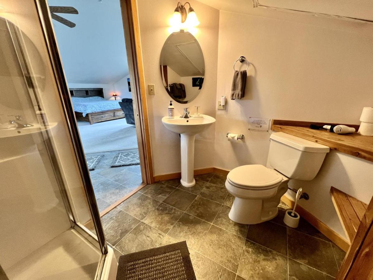 Denali Luxury King Studio Suite w/all amentities and Spectacular Views - image 3