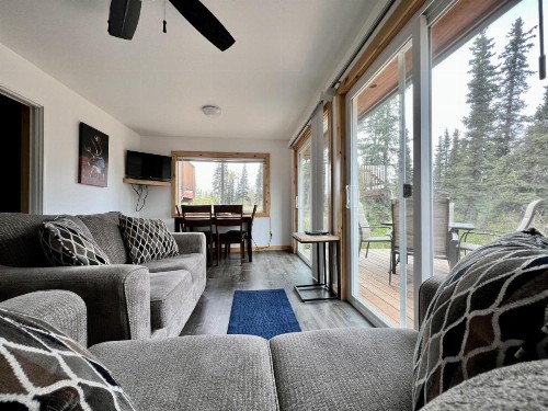 Denali 2-King Bedrooms each with own Private Bathroom. Full Kitchen and Amentities! - image 17
