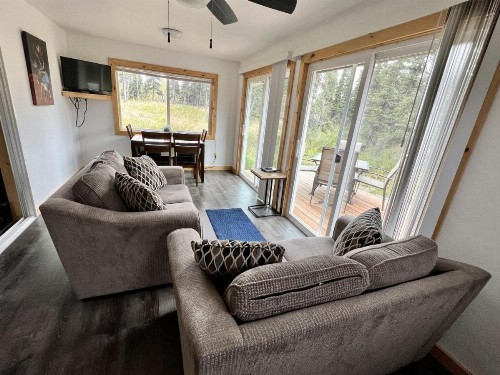 Denali 2-King Bedrooms each with own Private Bathroom. Full Kitchen and Amentities! - image 9