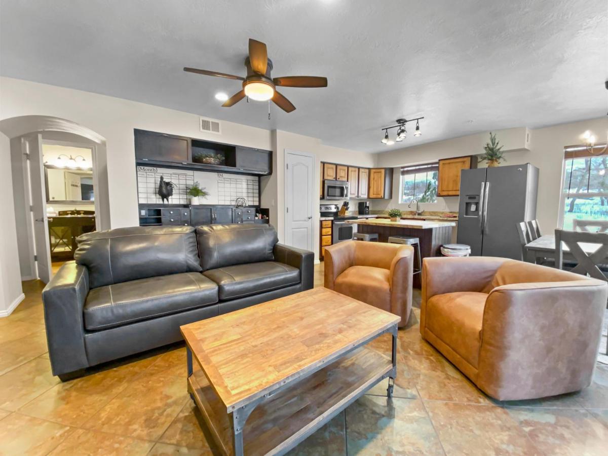 Ski Condo 1 mile to Deer Valley Gondola - main image