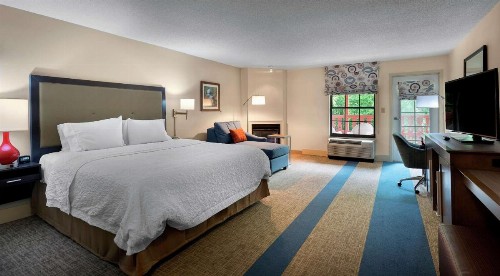 Hampton Inn Helen - image 2