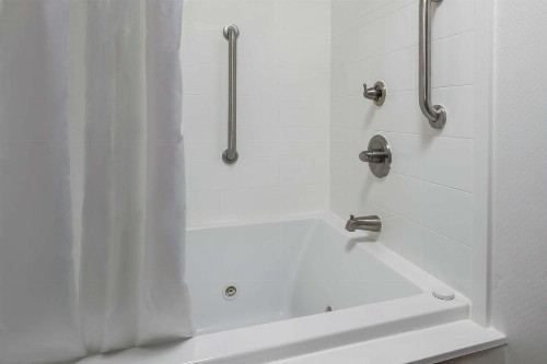Hampton Inn Helen - image 22