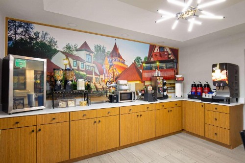 Econo Lodge Helen - image 33