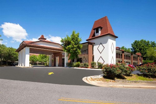 Econo Lodge Helen - image 4