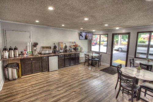 Amerivu Inn & Suites - Helen - image 2