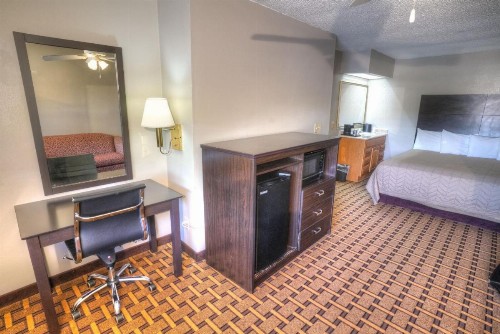 Amerivu Inn & Suites - Helen - image 23