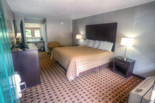 Amerivu Inn & Suites - Helen - image 24