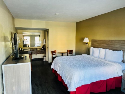 Haven Inn & Suites Helen - image 4