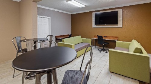 SureStay Hotel by Best Western Helen Downtown - image 6