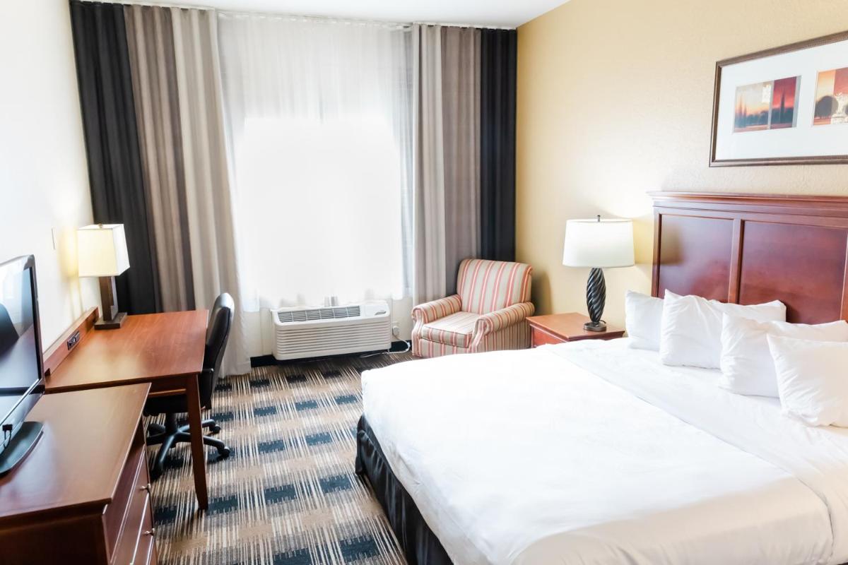 Country Inn & Suites by Radisson Helen GA - image 2