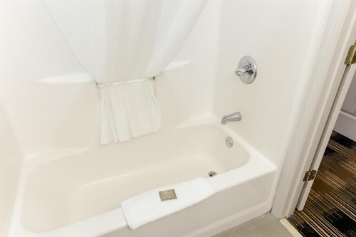 Country Inn & Suites by Radisson Helen GA - image 26