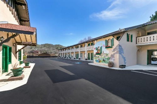 Quality Inn Downtown Helen - image 19