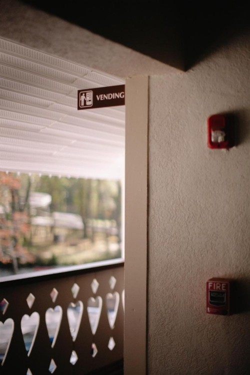 Riverbend Motel & Cabins - image 21