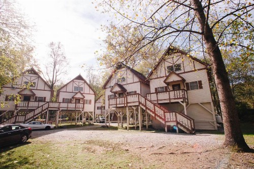 Riverbend Motel & Cabins - image 28