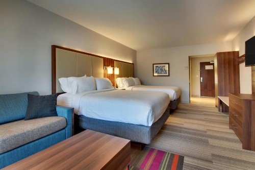 Holiday Inn Express & Suites Helen an IHG Hotel - image 3