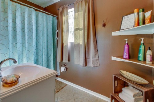 Artisan Hideaway - image 6