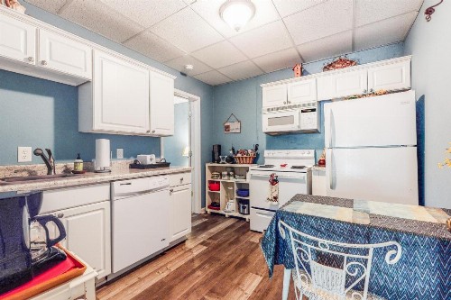 Cool River Condo II - image 11
